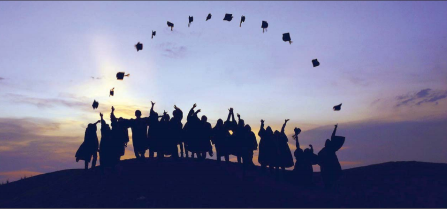 Graduationcaps Sunset